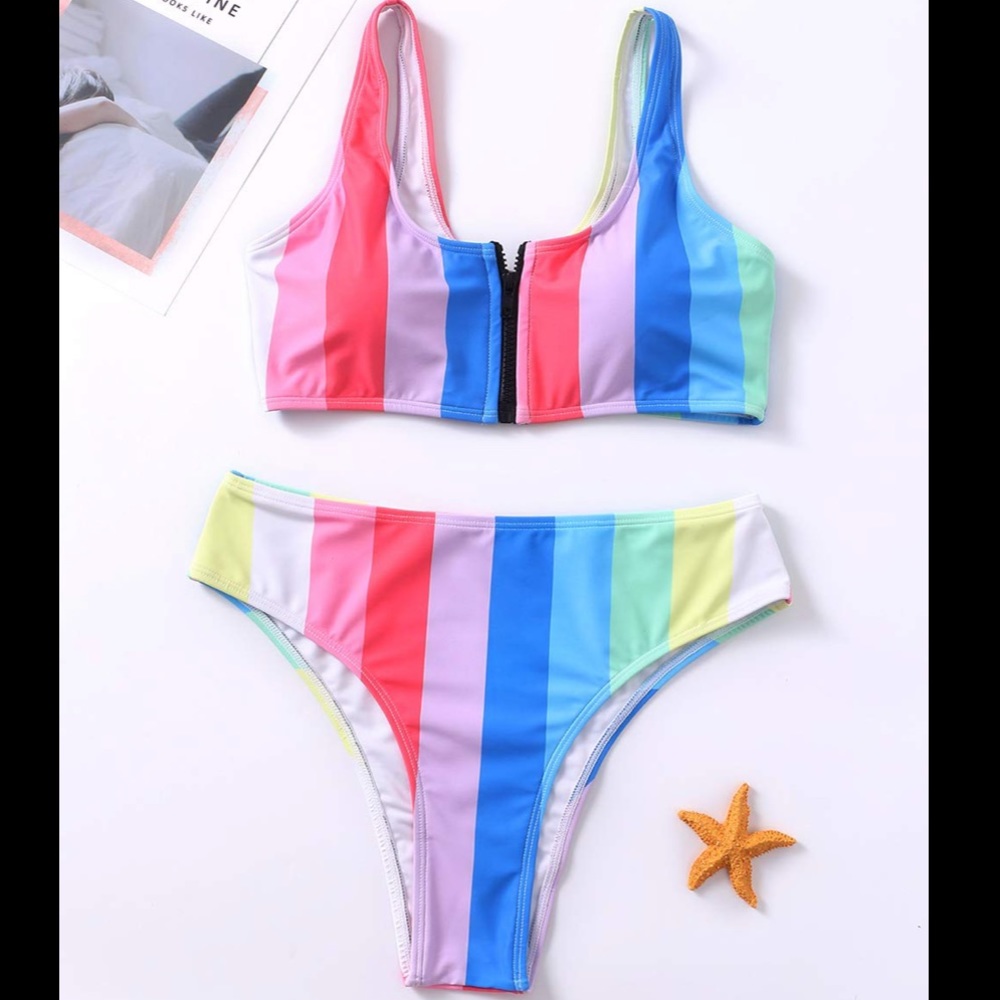 🌈 Rainbow Swimsuit 🌈 - Picture 5 of 9